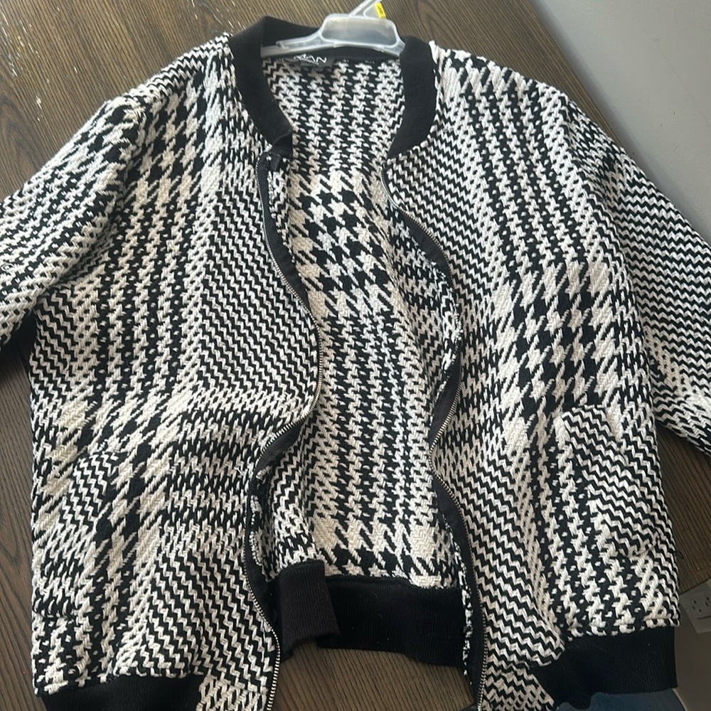 boohooMAN zip up patterned jacket